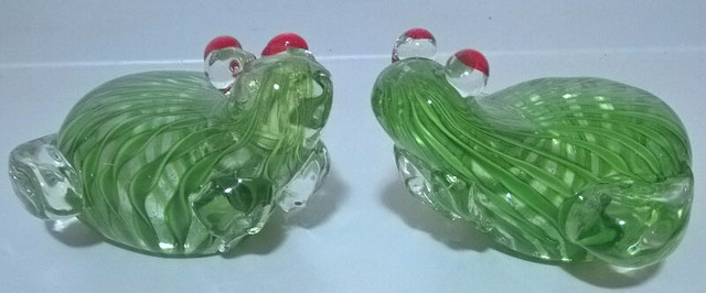 Green & Clear Blown Art Glass Frog  with Red Eyes Paperweights in Arts & Collectibles in Oshawa / Durham Region
