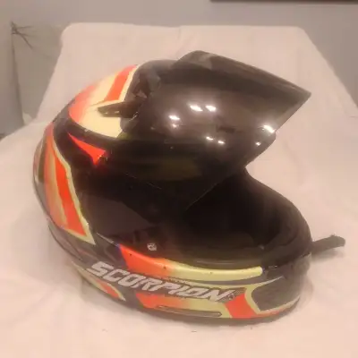 SNELL SCORPION ADULT FULL FACE HELMET $10, View more
