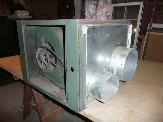 Boitier avec ventilateur de fournaise de 10 pouce in Fireplace & Firewood in Thetford Mines - Image 5