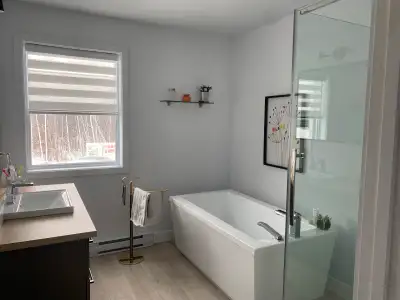 4 1/2 Triplex avec GARAGE