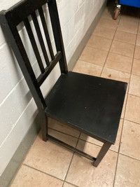 Chaise en bois (Ikea) 