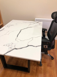 Quartz Table Desk