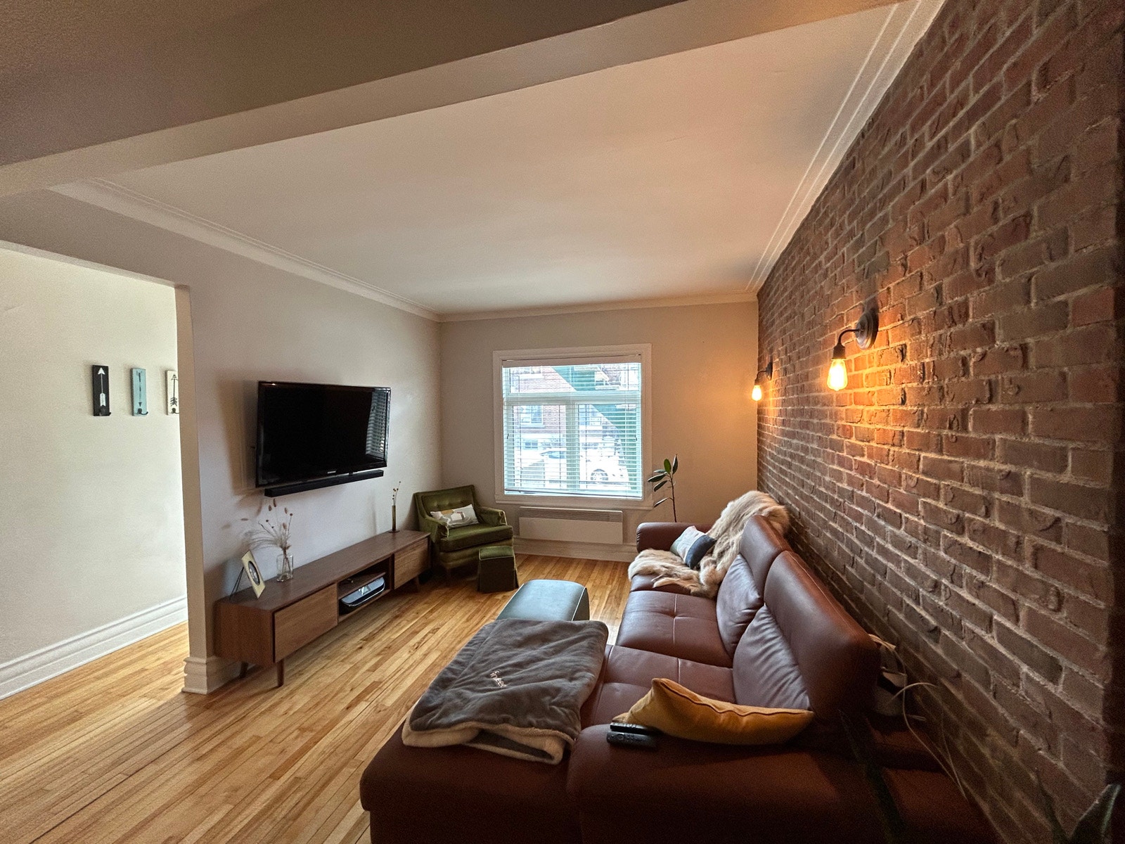 8319 Av. des Belges — photo 3