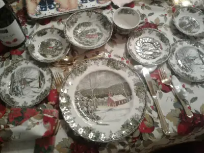 SET DE VAISSELLES PORCELAINE FRENDLY VILLAGE ENGLAND, View more