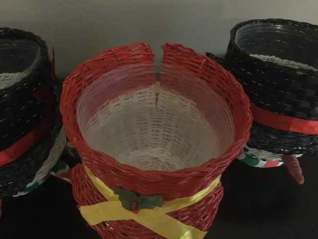 Trio of Novelty Christmas Wicker Plant Pots With Liners63005667091715121