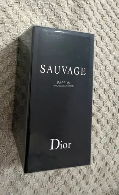 Dior Sauvage Parfum, View more