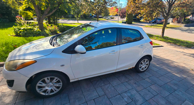 2011 Mazda Mazda2 GX in Cars & Trucks in Markham / York Region - Image 3