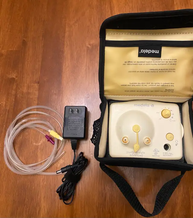 Medela breast pump plus accessories in Feeding & High Chairs in Oshawa / Durham Region - Image 4