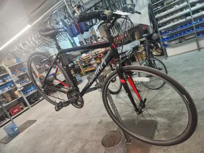 Devinci Milano Bike, View more