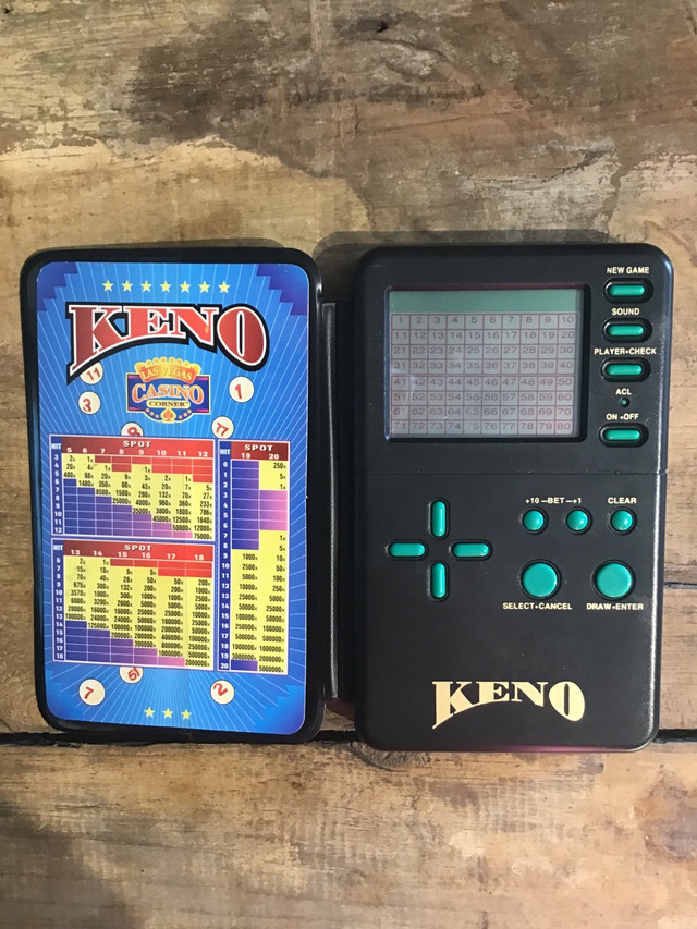 Las Vegas Casino Corner Keno Handheld Electronic Game in Toys & Games in Woodstock