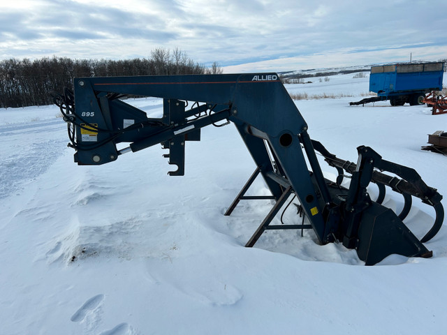 Allied 895 Loader in Farming Equipment in Red Deer