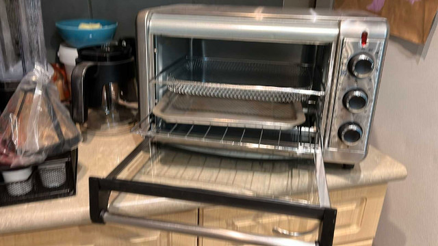 Toaster Oven for sale in Toasters & Toaster Ovens in St. Albert - Image 2