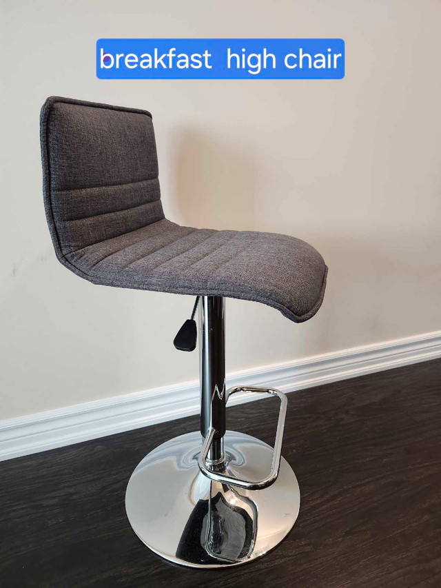 Breakfast high chair in Chairs & Recliners in Markham / York Region