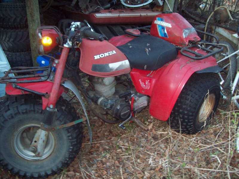 selling my 1984 honda trike and my skidoo alpine ATVs Regina Kijiji