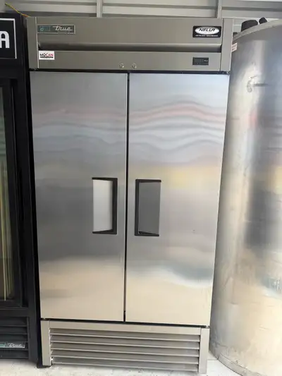 True T-35-HC 39" Solid 2-Door Reach-In Refrigerator for just 2650$ can test from site.. comes with w...