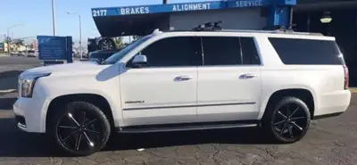 22 inch Dub Push rims. Has fairly new tires on it. Lots of tread left. Tires are 285/45/22 Looking t...