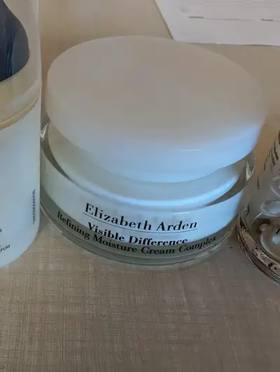 Elizabeth Arden Visible Difference Ref Moist Cream..$20.00, View more