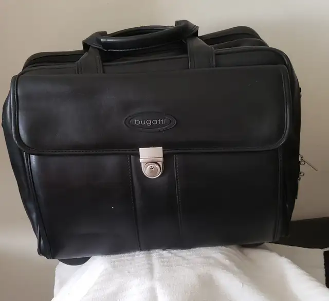 Laptop Cases in Laptop Accessories in Mississauga / Peel Region - Image 2