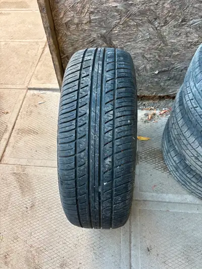 x1 USED 225/60R17 MOTOMASTER AW II DOT 2019 TREAD 8/32 VERY MINOR WEATHER CRACKING