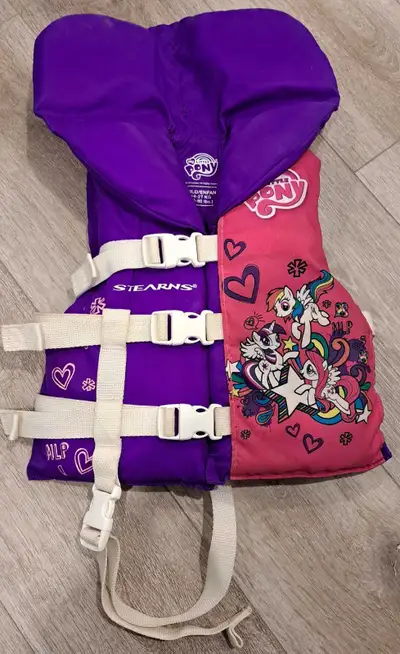 Childrens Little Pony life jacket in great condition. See label pic for sizing. My child has grown o...