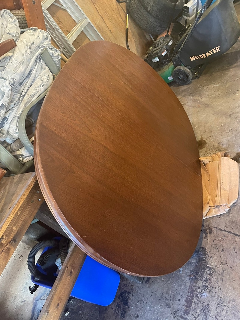 Solid oak table with leaf and shield back chairs Dining Tables & Sets