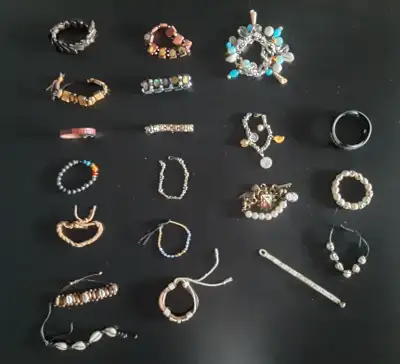 Bracelet - wristband - tete de mort - perle - cuir - chaine - or, View more