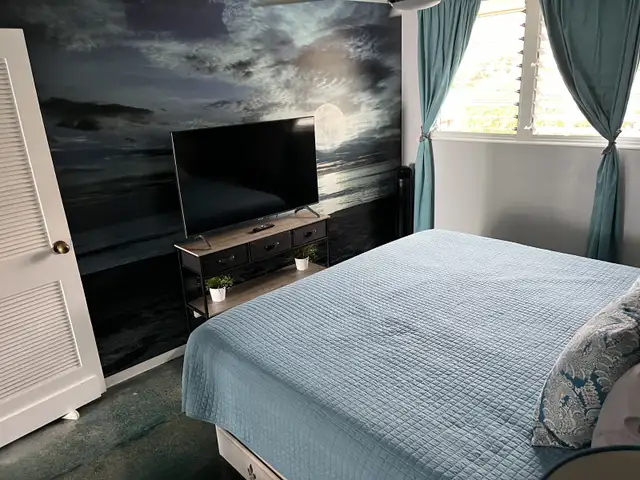 OCEANFRONT MAKAHA SUNSET CONDO Oahu Hawaii (sleeps 2) in Hawaii in Canada - Image 6