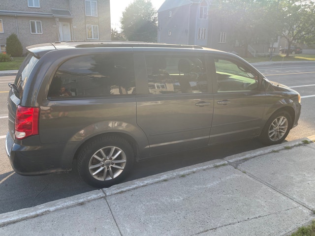 Dodge caravan sxt — photo 4