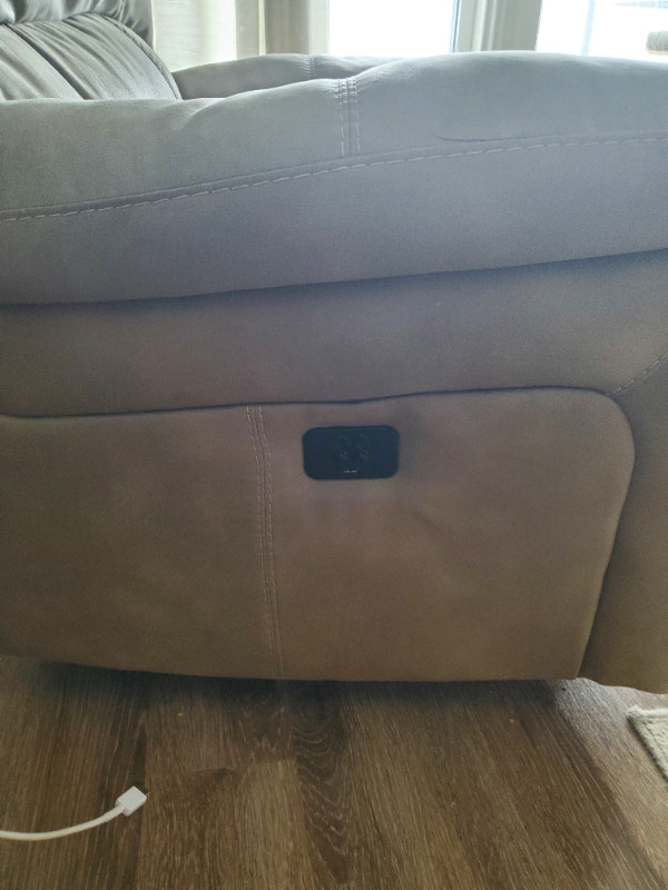 Ashley Dunwell power recliner in Chairs & Recliners in Dartmouth - Image 2