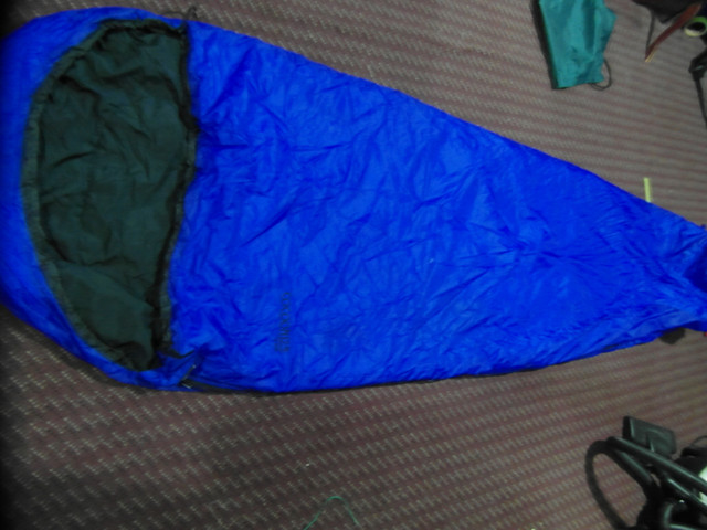 Thermolite Plus sleeping bag in Fishing, Camping & Outdoors in Stratford - Image 3