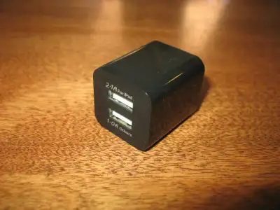 Chargeur murale avec double sortie USB, plusieurs couleurs dispo, View more