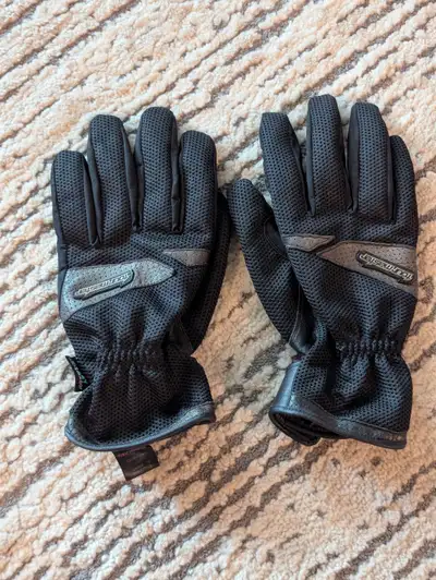 Tourmaster mesh summer riding gloves - size Large Very comfortable warm weather glove that breathes....