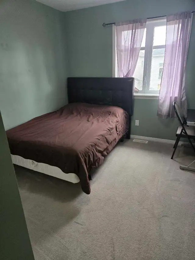 room for rent  in Short Term Rentals in Ottawa - Image 3