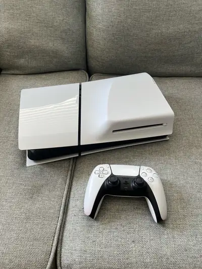 PS5 Slim Disc Edition 1TB, View more