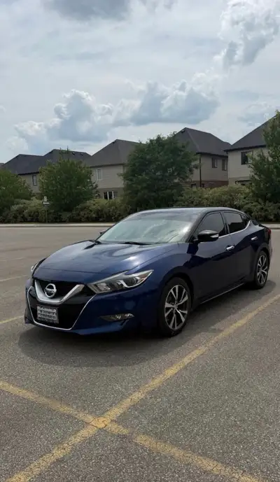 Selling my 2016 Nissan Maxima SV with 81,637 km (mostly highway). Always dealer serviced and runs pe...