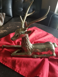 Aluminum Deer sculpture 14in x 11in x 4in (4.83 LB)