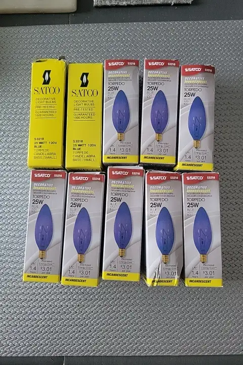 10 New indigo blue light bulbs in box in Indoor Lighting & Fans in Ottawa - Image 6
