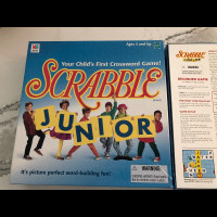 VINTAGE SCRABBLE JUNIOR board game by MILTON BRADLEY