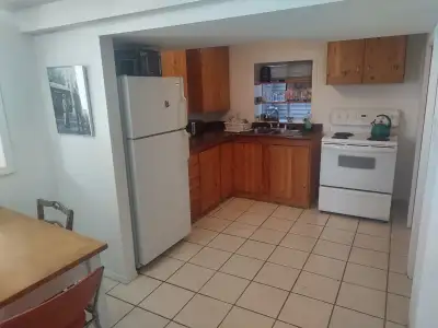 Private suite in Mt Pleasant home available Sept. 1st