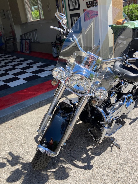FOR SALE MINT 2008 Harley Davidson Heritage Softail Deluxe in Street, Cruisers & Choppers in Penticton - Image 3