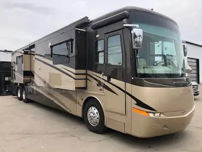 2008 Newmar Mountain Aire 4528 | 45ft Luxury Coach | 124K km | $135,000 CDN | Fully Upgraded | REDUC...