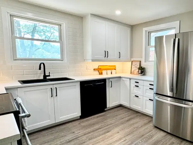 Lake Huron cottage-style getaway available this Labour weekend in Ontario in Canada - Image 11