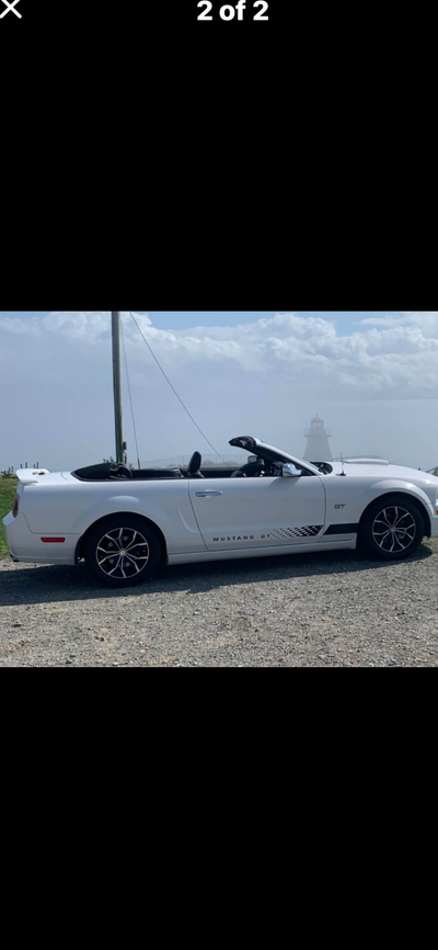 Just out of storage, 78’000 original km many accessories come with it.has ceramic clear coat, wind s...