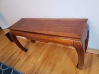 Mahogany console table / table en bois d’acajou 