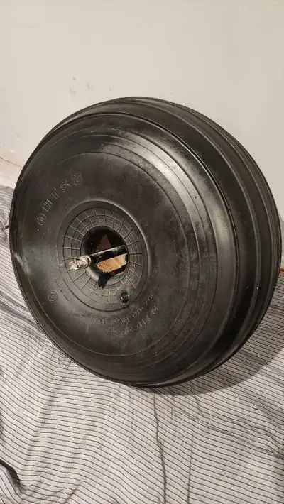 -honda us90 ohtsu balloon tire , no patches no leaks $3000 cad -z50 k1-k2 footpeg assembly with kick...