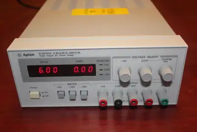 E3630A 35 W Triple Output, 6V, 2.5A and ±20V, 0.5A Output ratings -Output 1: 0 to 6 V, 0 to 2.5 A -O...