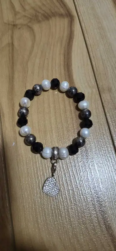 Thomas Sabo bracelet sterling silver with real pearl. Was over 125 Mckenzie lake SE Calgary