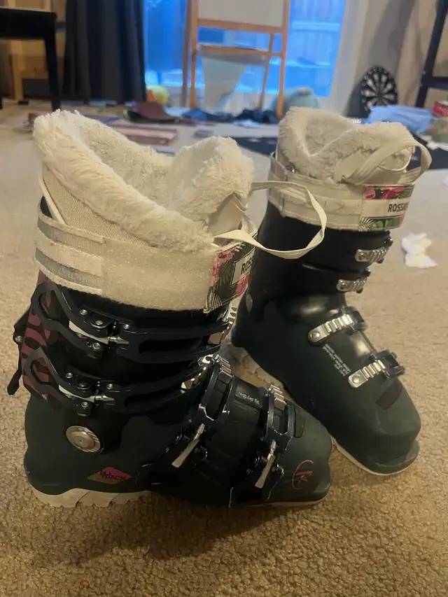 Rossignol Alltrack 80 Women's Ski Boots in Ski in Calgary - Image 3