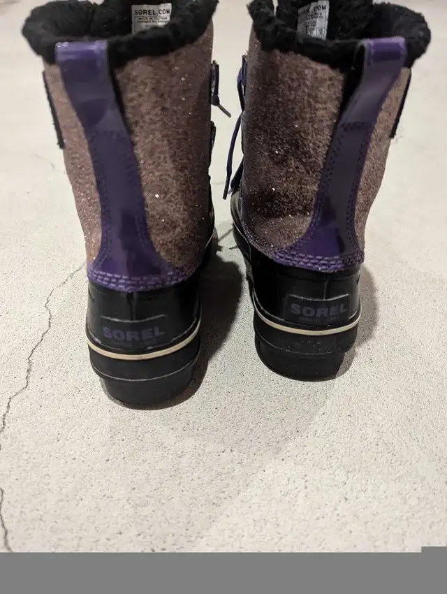 Sorel Kids Winter Boots in Kids & Youth in Markham / York Region - Image 4