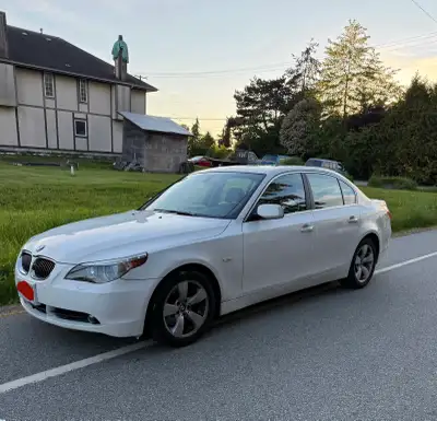 2006 BMW 525i – 72,000 km – Low Mileage E60 Very clean BMW 525i with only 72,000 km. 3.0L N52 inline...